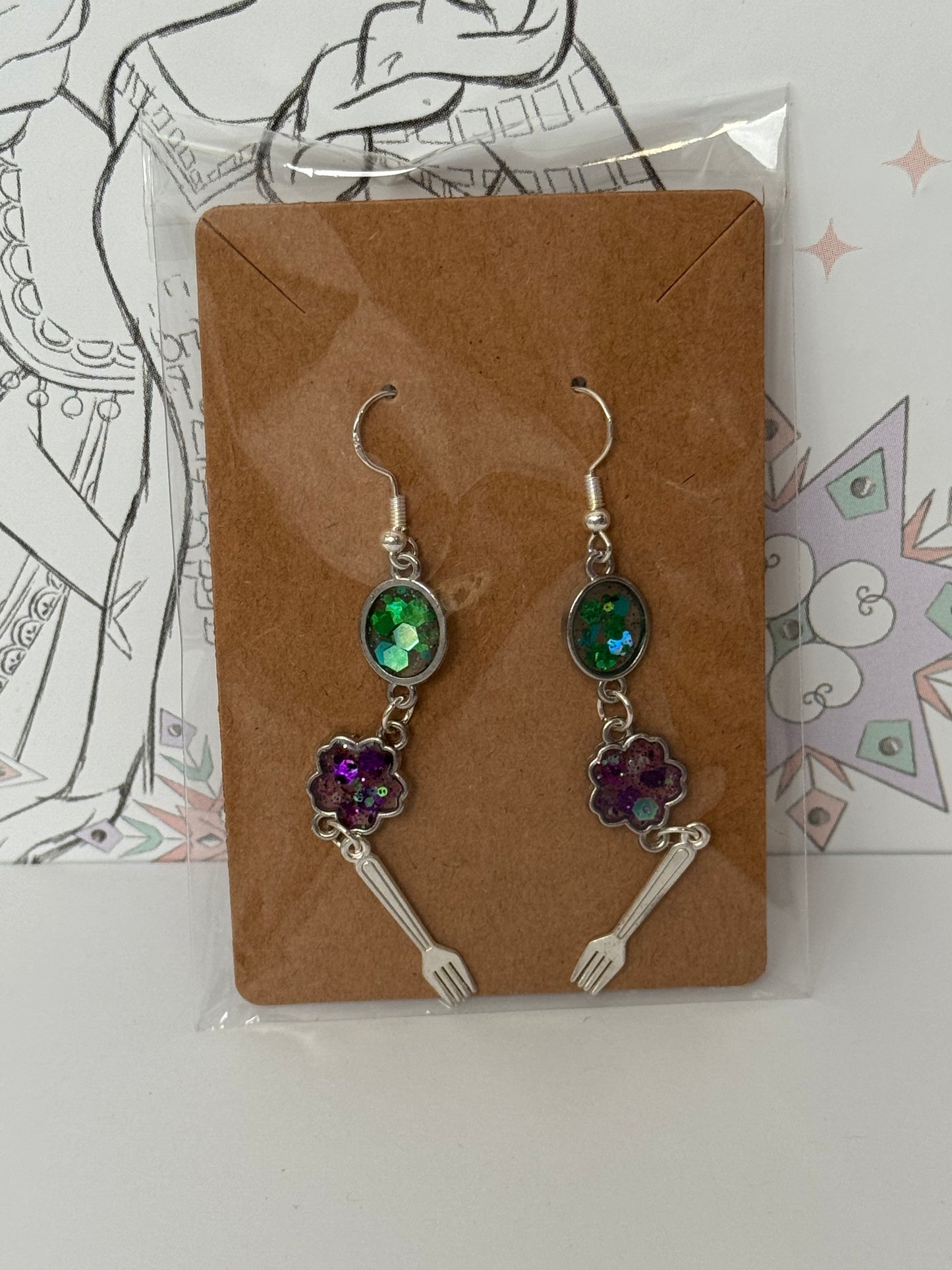 Pair of earrings with green and purple glitter resin and fork inspired by the little mermaid princess inspired