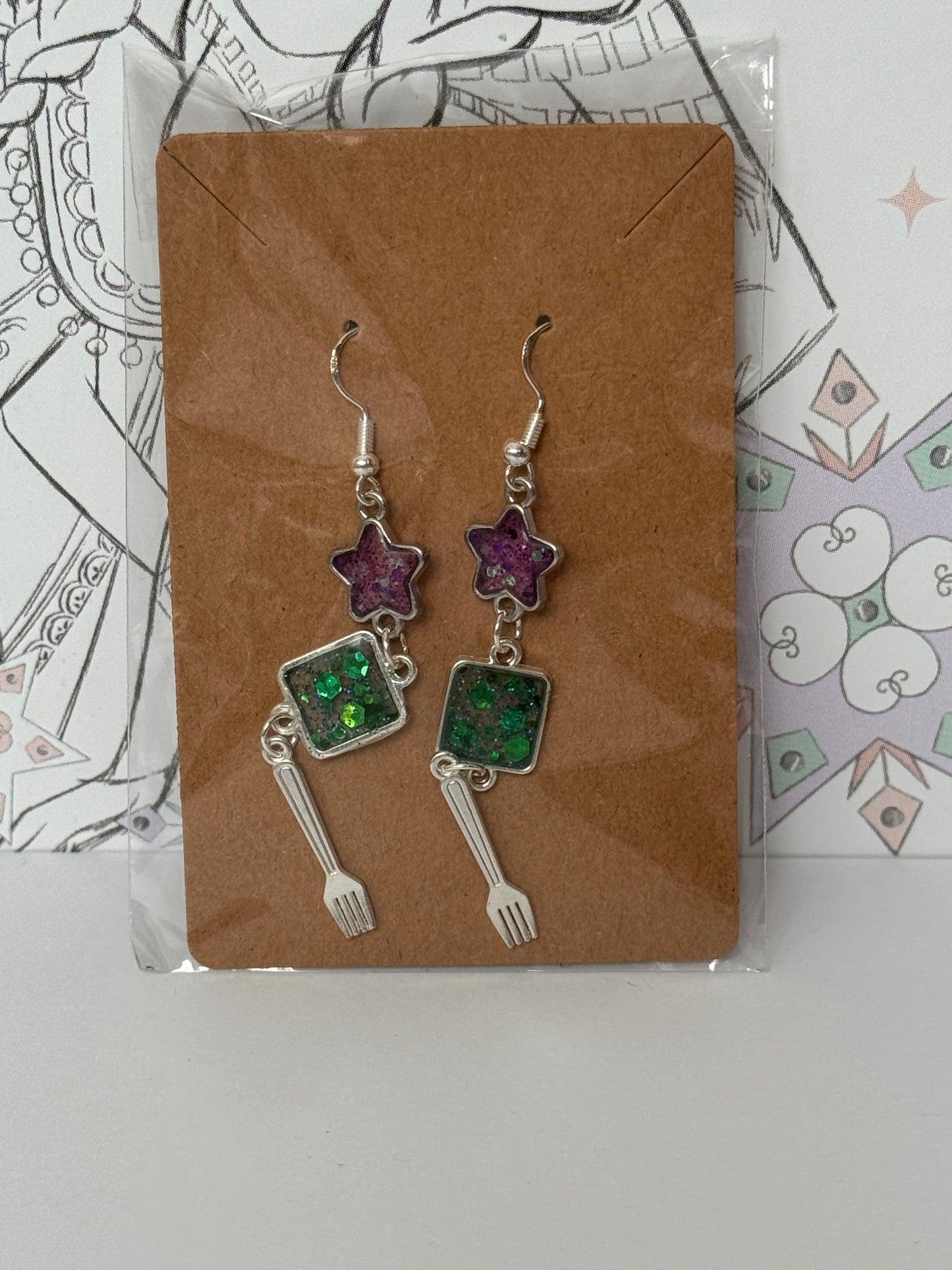 Pair of earrings with green and purple glitter resin and fork inspired by the little mermaid princess inspired